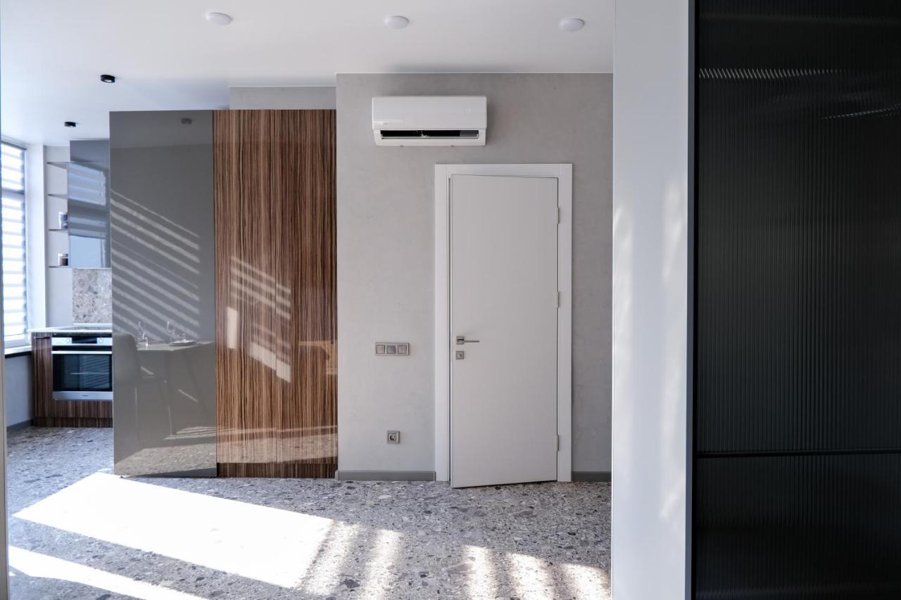 Board apart hotel Odessa Buitenkant foto