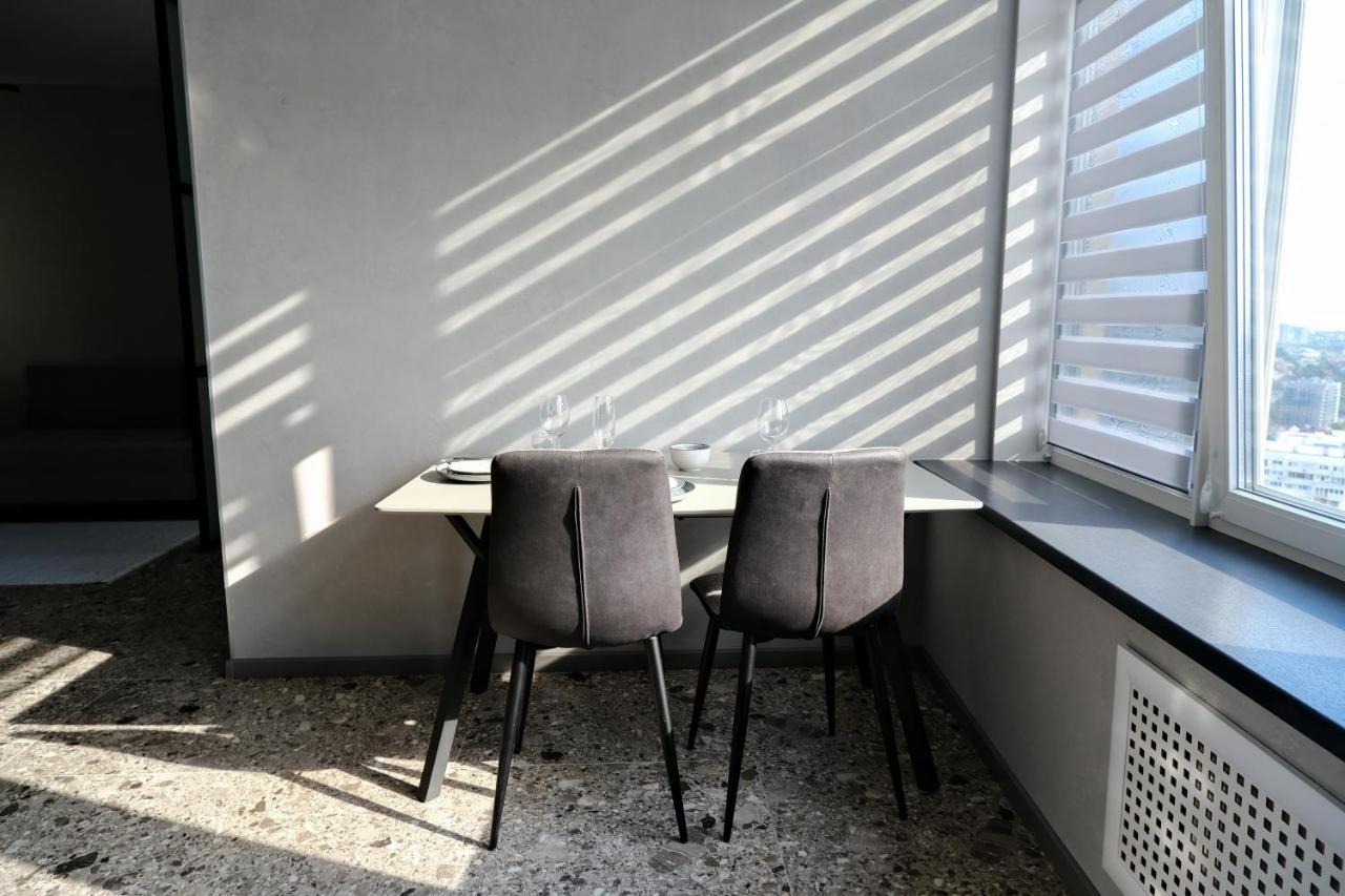 Board apart hotel Odessa Buitenkant foto
