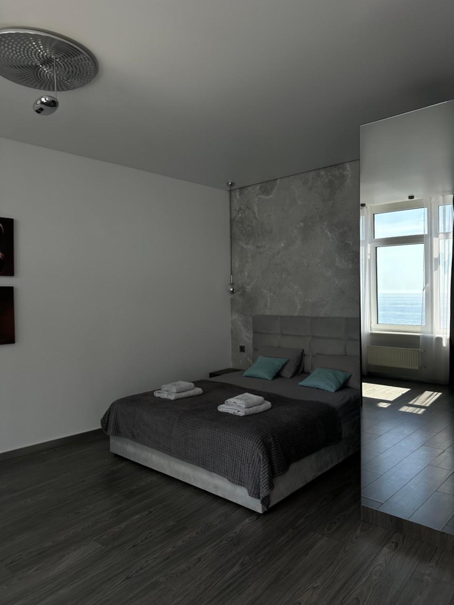 Board apart hotel Odessa Buitenkant foto