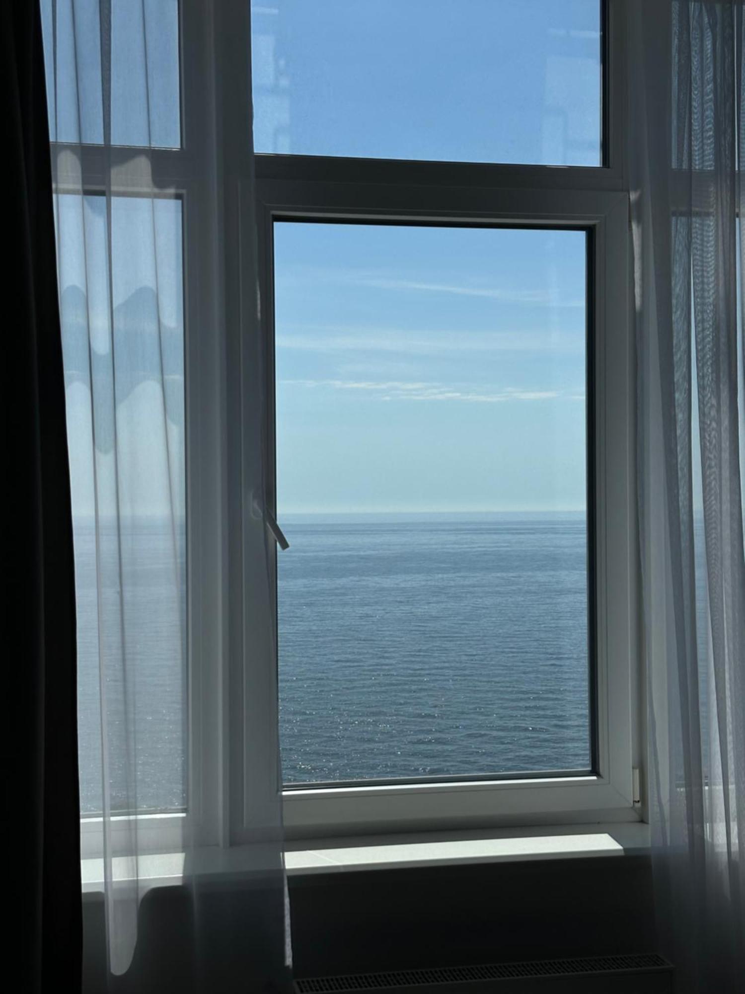 Board apart hotel Odessa Buitenkant foto